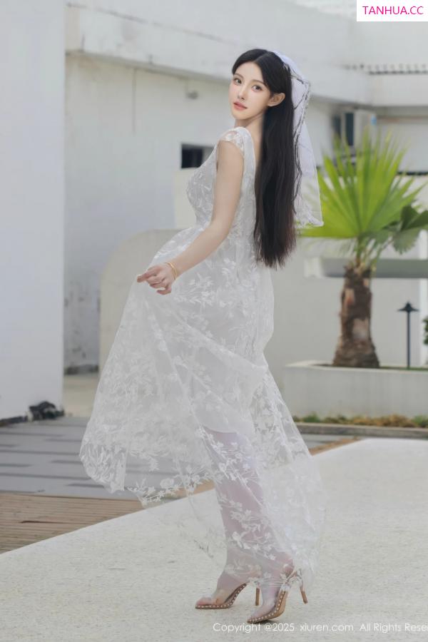   [XiuRen]高清写真图 2025.08.18 No.10661 梨霜儿 白色婚纱第15张图片